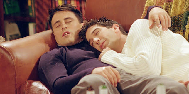 14:35: Friends (S7 E6) (S7) | TV3 | 1/16 2026