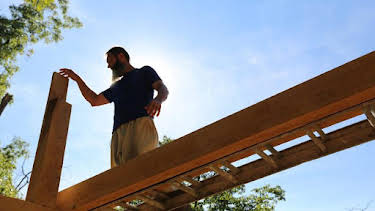 12:00 PM: Building Off The Grid (S1) | Discovery Channel | 9/10 2026
