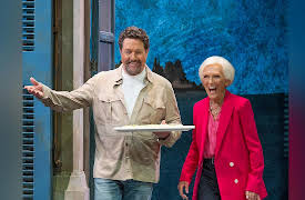 Mary Berry Makes It Easy: Adventurous Cooking