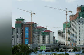 Travel Detective: Constructing a Mega Resort