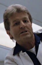 Blain Fairman como Clerk