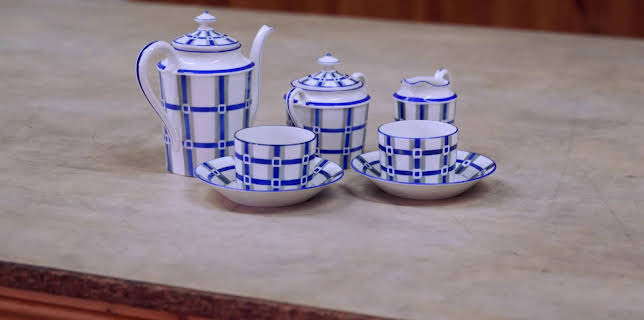 17:10: Antiques Road Trip (S23 E17) (S23) | TV8 | 11/20 2025