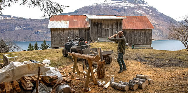 18:00: Der ingen skulle tru at nokon kunne bu: Kroken i Sogn – del 1 | NRK 2 | 12/25 2025