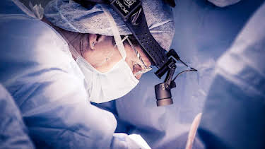 9:00 PM: Surgeons: At the Edge of Life (S4 E4) (S4) | BBC Two | 10/27 2026
