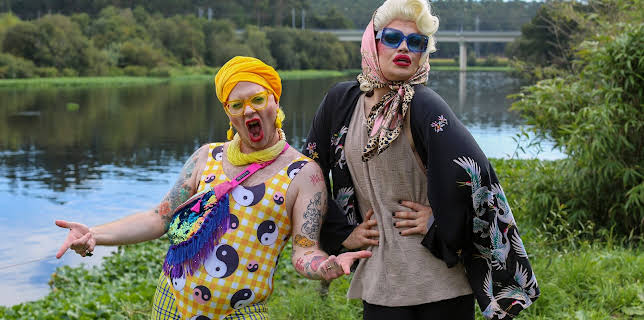 5:00 PM: Celebrity Coach Trip | E4 | 3/10 2026