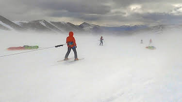 15:10: På tykk is - med drager over Grønland | NRK 1 | 4/6 2026