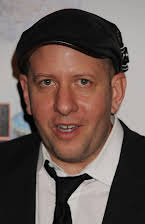 Steve Pink som Director