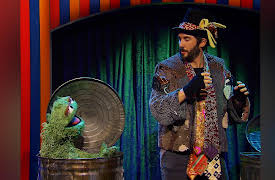 The Not-Too-Late Show With Elmo: Season 01: Andy Cohen / Josh Groban