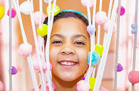 McClure Twins: Ava and Alexis Make DIY Pom Pom Curtains!