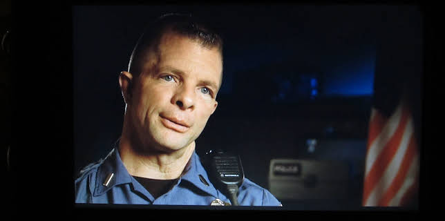 04:35: Nightmare Next Door (S3 E3) (S3) | Kanal 11 | 12/6 2025