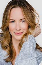 Lisa Durupt som Annie