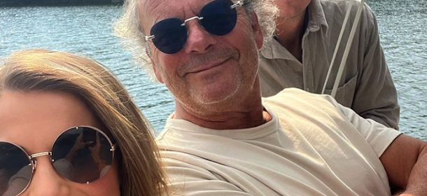 Steffo Törnquist råkade visa upp svindyra köpet på mysig båtbild