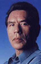 Wes Studi como 