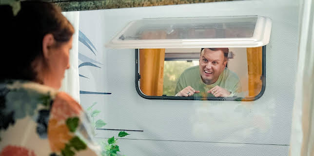 02:35: Familien Lykke: Kraftige rumpespark | NRK 3 | 12/18 2025