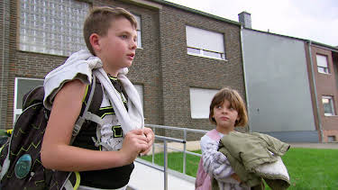 02:00: Armes Deutschland - Deine Kinder (S4 E3) (S4) | RTL 2 | 5/13 2026