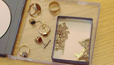 Cash in the Attic (S2 E3)