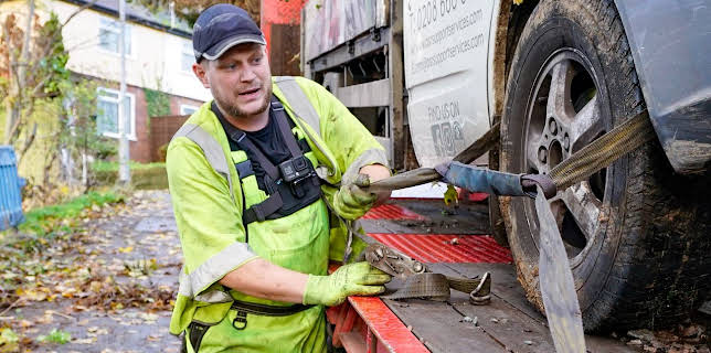 2:00 AM: Trucking Hell (S7 E20) (S7) | Paramount | 3/13 2026