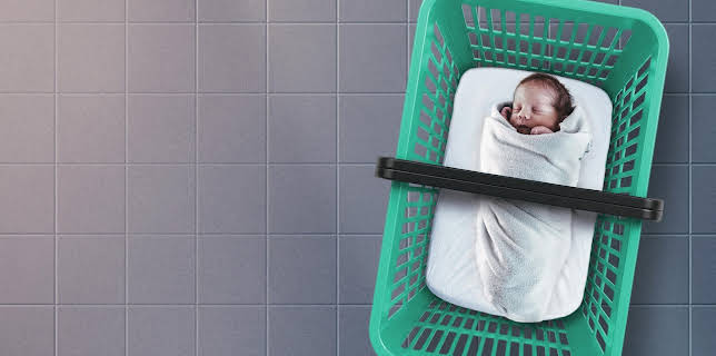 02:03: Wenn Babys zur Ware werden - das Leihmutter-Business | Tagesschau 24 | 11/12 2025