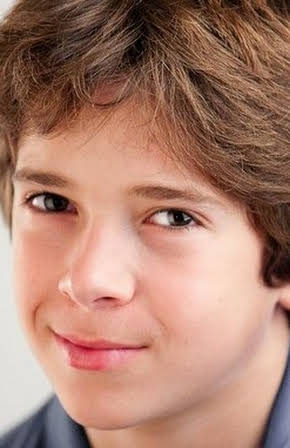 Louis-David Leblanc as 