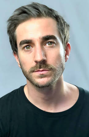 Cristobal Tapia as 