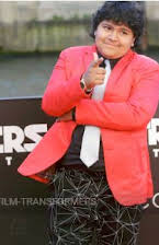 Juliocesar Chavez as 