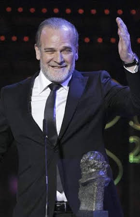 Lluís Homar as 
