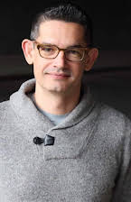 Clay Kaytis som Director