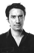 Gedeon Naudet som Director