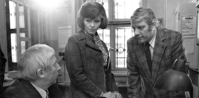 22:10: Polizeiruf 110: Kein Paradies für Elstern | MDR Fernsehen | 3/9 2026