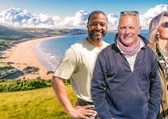 Coastal Adventures with Helen, Jules & JB