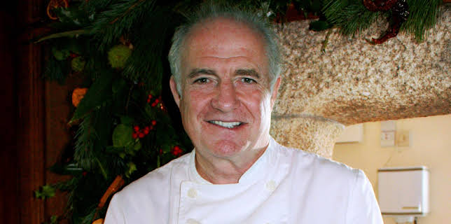 6:00 PM: Rick Stein's Cornish Christmas (S1 E1) (S1) | Dave | 12/19 2025