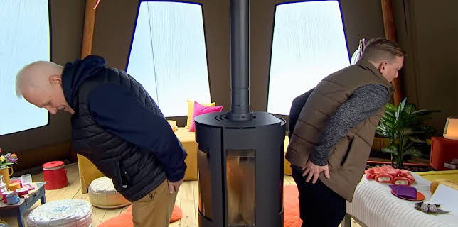 1:20 PM: Four in a Bed | Channel 4 | 11/15 2025