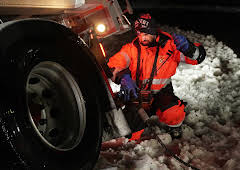 Ice Road Rescue