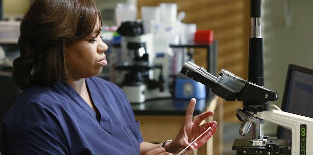 15:55: Grey's Anatomy - Die jungen Ärzte | Sixx | 2/25 2026