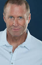 Mark Sivertsen como Highway Patrolman