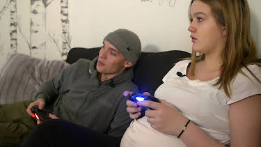 05:25: Unga Mammor (S1 E1) (S1) | TV3 | 4/19 2026