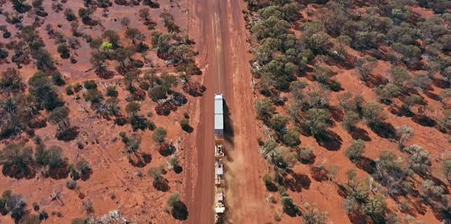 09:00: Guldjägarna i Australien (S8 E16) (S8) | TV10 | 11/18 2025