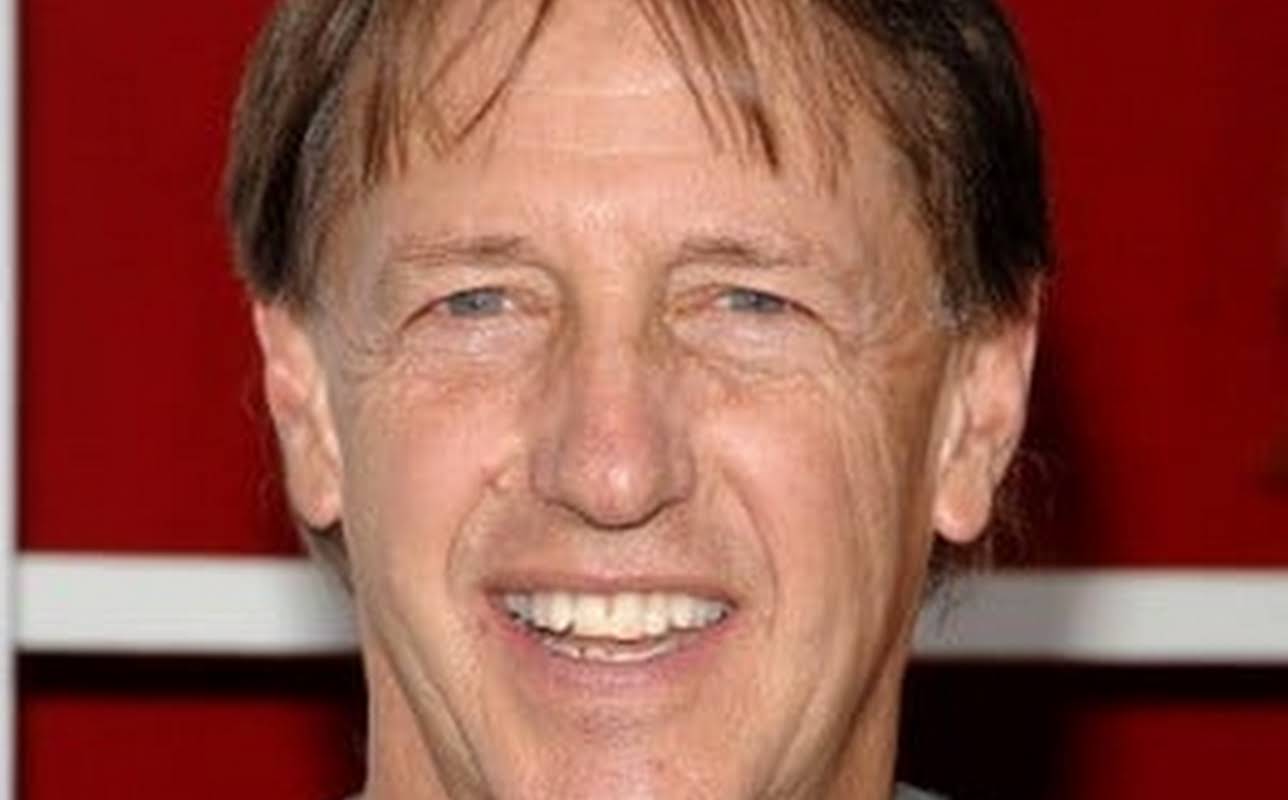 Dennis Dugan
