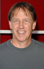 Dennis Dugan som Director