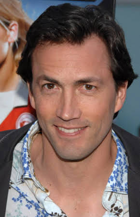Andrew Shue as 