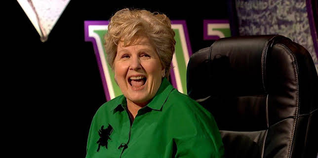 10:00 PM: QI | BBC Two | 12/19 2025