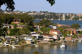 Packed To The Rafters: Pilot