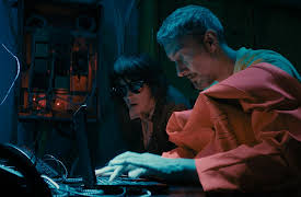 Visitors, Season 1: Episode 3