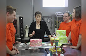 Save My Bakery Season 1: Cake Will Roll