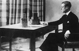 A Very Royal Crisis: Countdown to Abdication: The Fall of a King