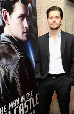Luke Kleintank as 