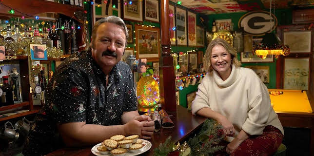 6:30 PM: Christmas Top 5 (S1) | BBC One Wales | 12/22 2025