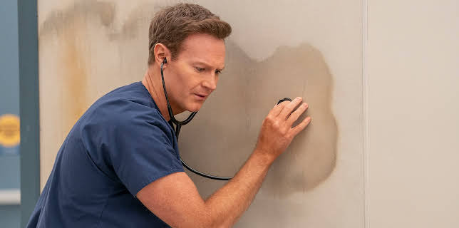 19:00: St. Denis Medical (S1 E11) (S1) | TV6 | 12/14 2025