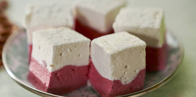 08:05: Girl Meets Farm  (S13 E10) (S13) | TLC | 12/21 2025