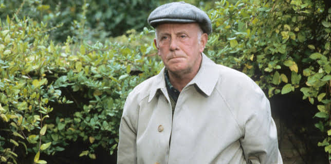 9:30 PM: One Foot In The Grave (S5 E6) (S5) | Yesterday | 12/26 2025